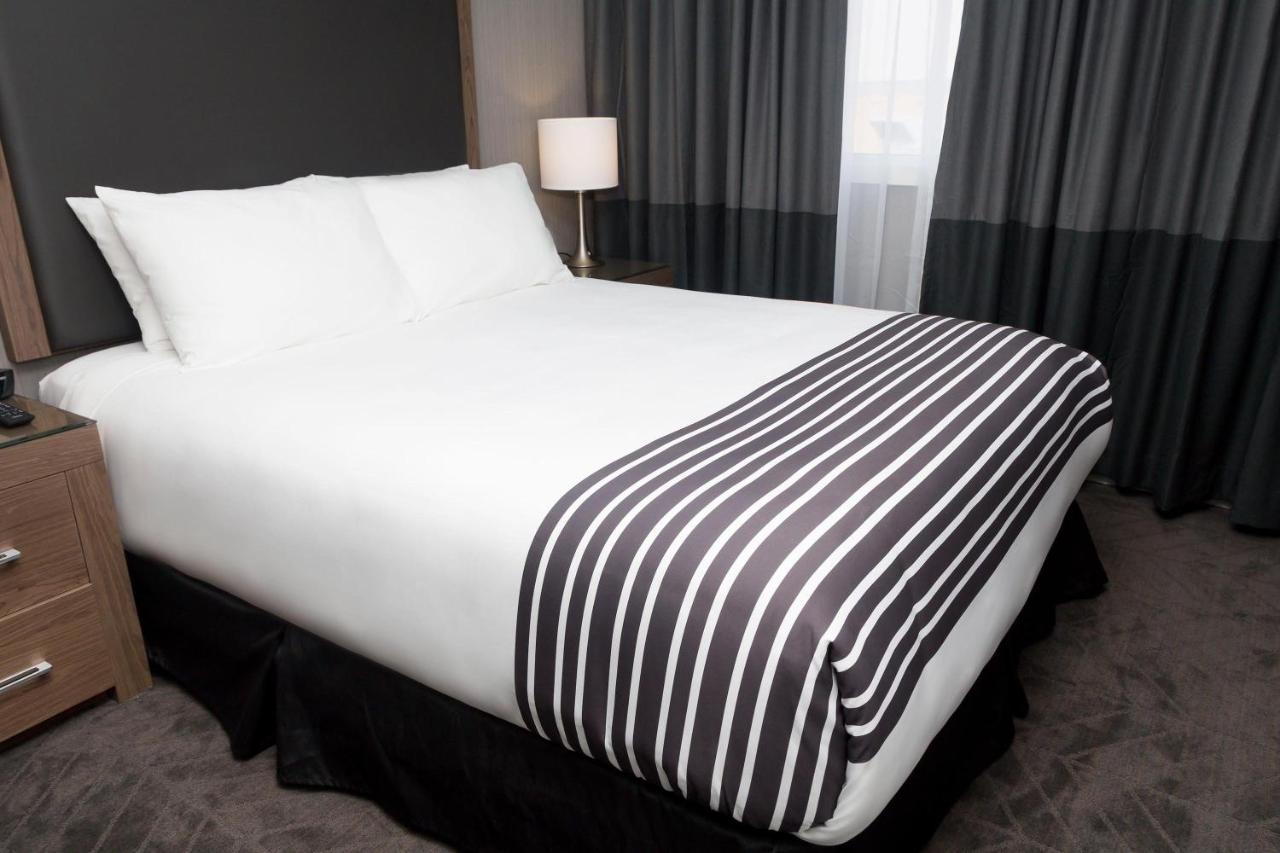 Sandman Signature Lethbridge Lodge Bagian luar foto