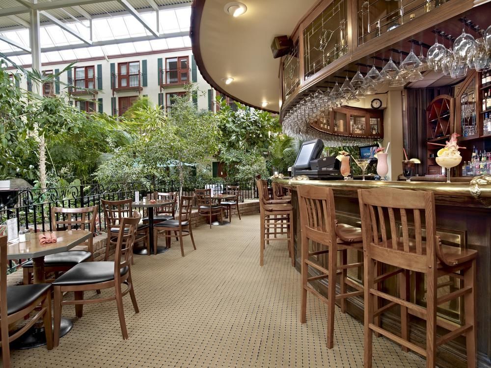 Sandman Signature Lethbridge Lodge Bagian luar foto