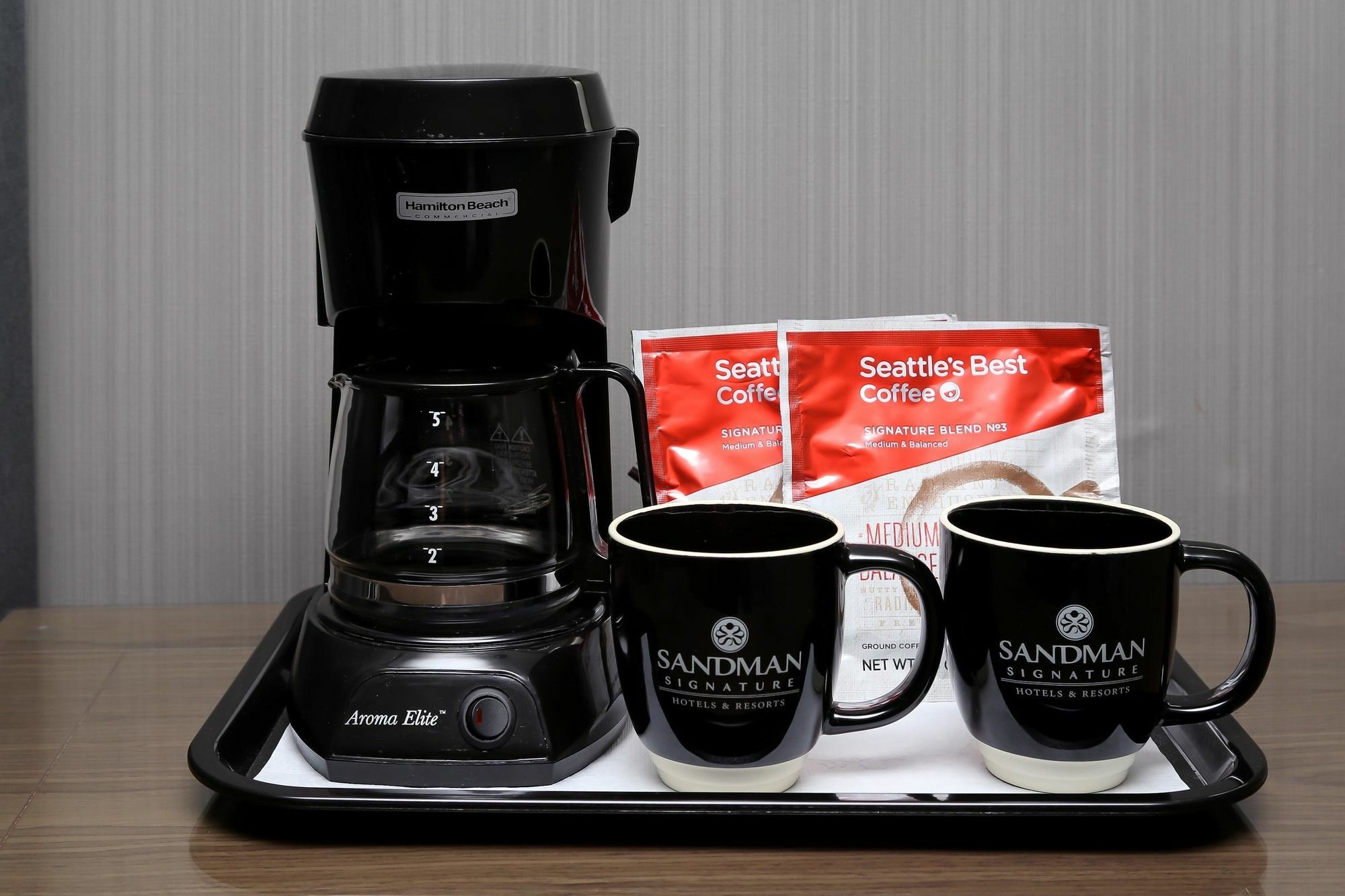 Sandman Signature Lethbridge Lodge Bagian luar foto
